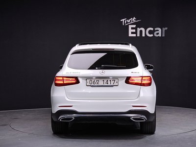 MERCEDES-BENZ GLC - 4