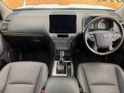 TOYOTA LAND CRUISER PRADO - 2