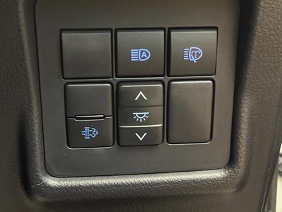 TOYOTA LAND CRUISER PRADO - 9