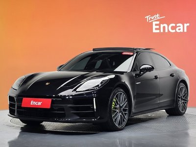 PORSCHE PANAMERA - 1