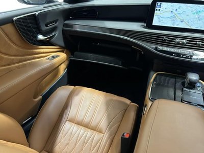 LEXUS LS - 10