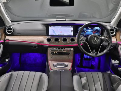 2021 Mercedes-BENZ E-CLASS 照片 3