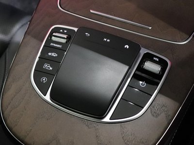 صورة مصغرة 31 لـ 2021 Mercedes-BENZ E-CLASS