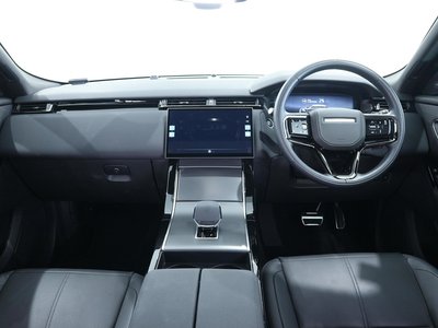 2025 LAND ROVER RANGE ROVER VELAR photo 4