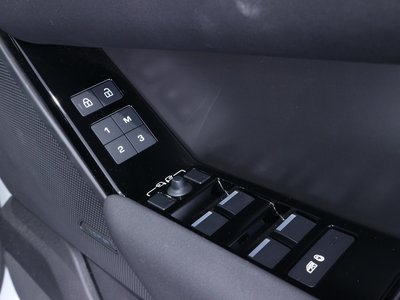 2025 LAND Rover RANGE ROVER VELAR — миниатюра 20