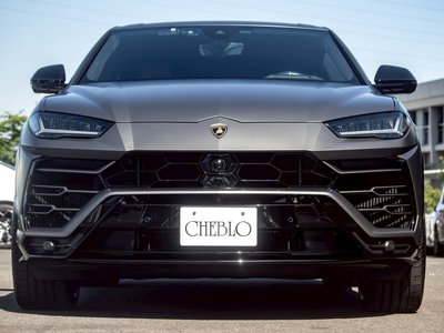 LAMBORGHINI URUS - 3