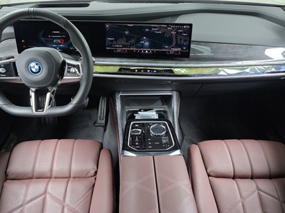 BMW I7 - 5