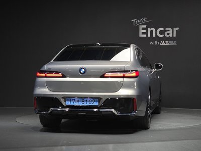 BMW I7 - 3