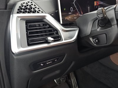 2025 BMW X5 thumbnail 28