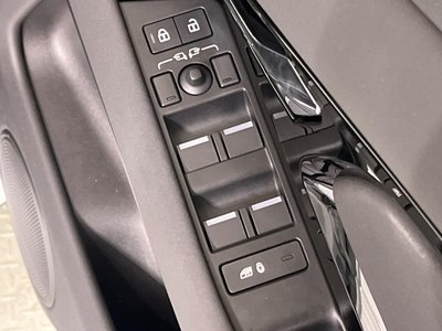 2025 LAND Rover RANGE ROVER EVOQUE — миниатюра 33