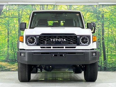 2024 Toyota LAND CRUISER 70 — миниатюра 14