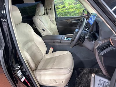 2025 Toyota ALPHARD — фото 8