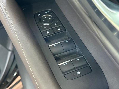 2025 Toyota ALPHARD 缩略图 39