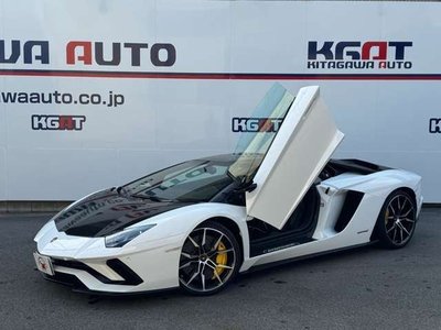 LAMBORGHINI AVENTADOR - 8