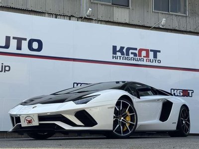 LAMBORGHINI AVENTADOR - 3