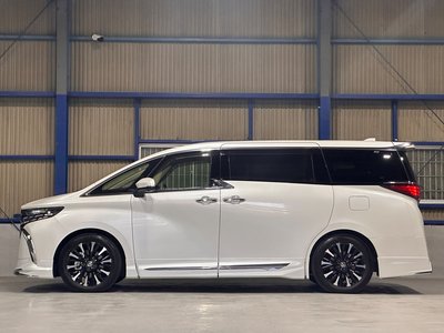 TOYOTA ALPHARD - 4