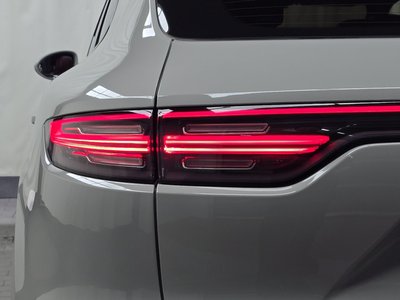 2022 Porsche CAYENNE 照片 10