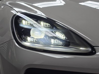 2022 Porsche CAYENNE 照片 9