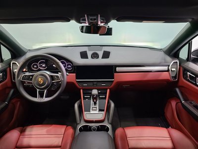 PORSCHE CAYENNE - 10