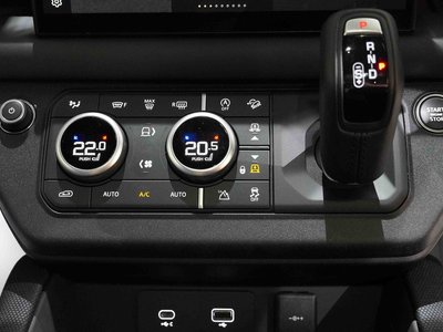2023 LAND Rover DEFENDER 缩略图 21