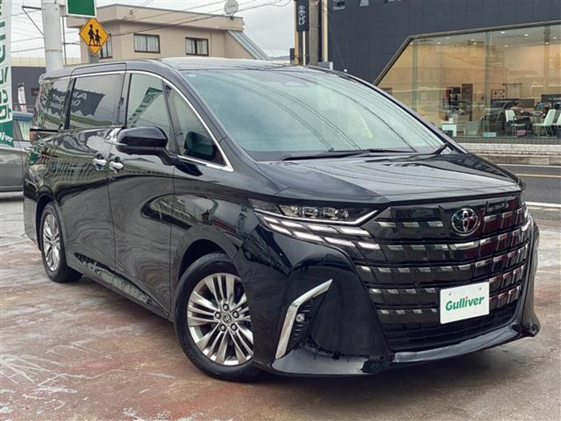 TOYOTA ALPHARD - View 1