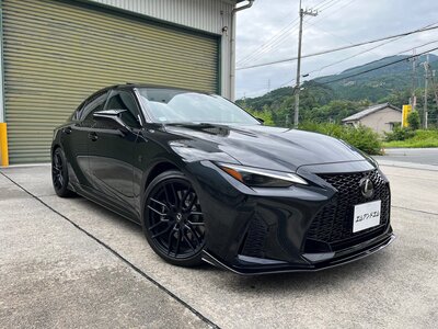 LEXUS IS