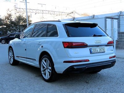 AUDI Q7 - 2