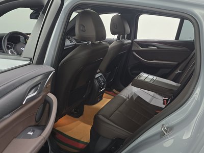 2025 BMW X4 — миниатюра 17