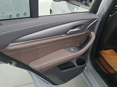2025 BMW X4 — миниатюра 15