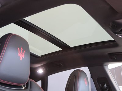 2022 Maserati LEVANTE — миниатюра 18