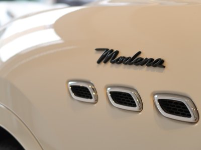 2022 Maserati LEVANTE — миниатюра 15