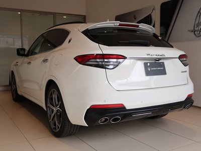 صورة 9 لـ 2022 Maserati LEVANTE