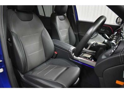 MERCEDES-BENZ GLB - 8