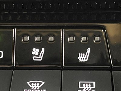 TOYOTA LAND CRUISER 250 - 7