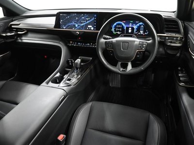 TOYOTA CROWN SPORT - 4