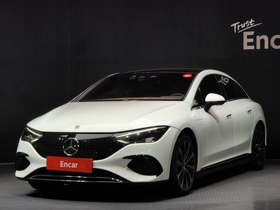 MERCEDES-BENZ EQE