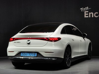 MERCEDES-BENZ EQE - 4