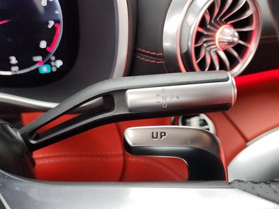 MERCEDES-BENZ SL - 9