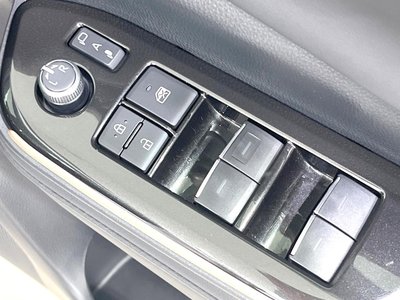 صورة مصغرة 59 لـ 2023 Toyota CROWN SPORT