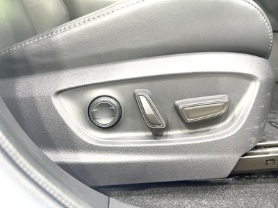 صورة مصغرة 53 لـ 2023 Toyota CROWN SPORT