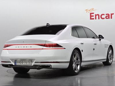 2022 Genesis G90 (RS4) photo 4
