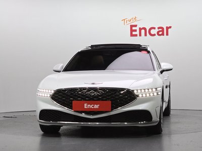 2022 Genesis G90 (RS4) photo 2