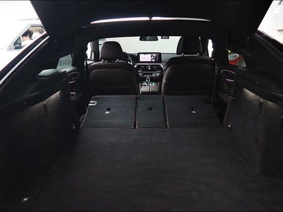 BMW 6 SERIES GT - 10