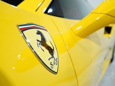 صورة 10 لـ 2016 Ferrari 488 GTB