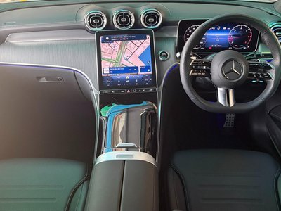 MERCEDES-BENZ GLC - 10