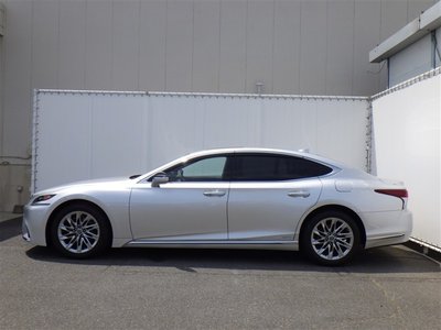 صورة 2 لـ 2018 Lexus LS