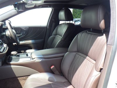 2018 Lexus LS — миниатюра 30