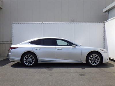 صورة 7 لـ 2018 Lexus LS