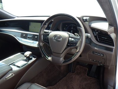 2018 Lexus LS — миниатюра 11
