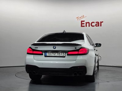 2022 BMW 5 SERIES 照片 3
